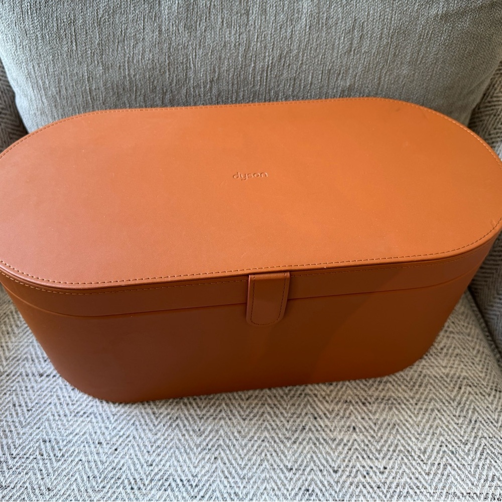 Dyson Leather Organizer and Case